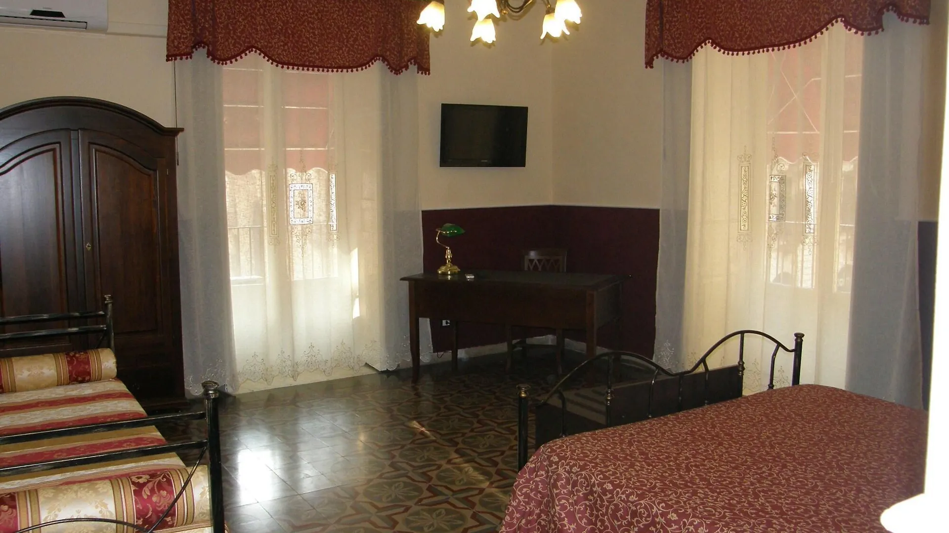*** בית הארחה קטאניה Il Gattopardo House איטליה