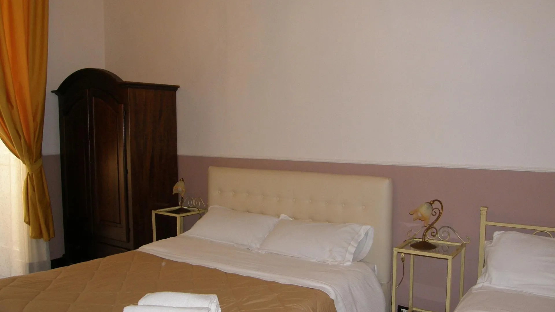 *** Konukevi Il Gattopardo House Katanya İtalya